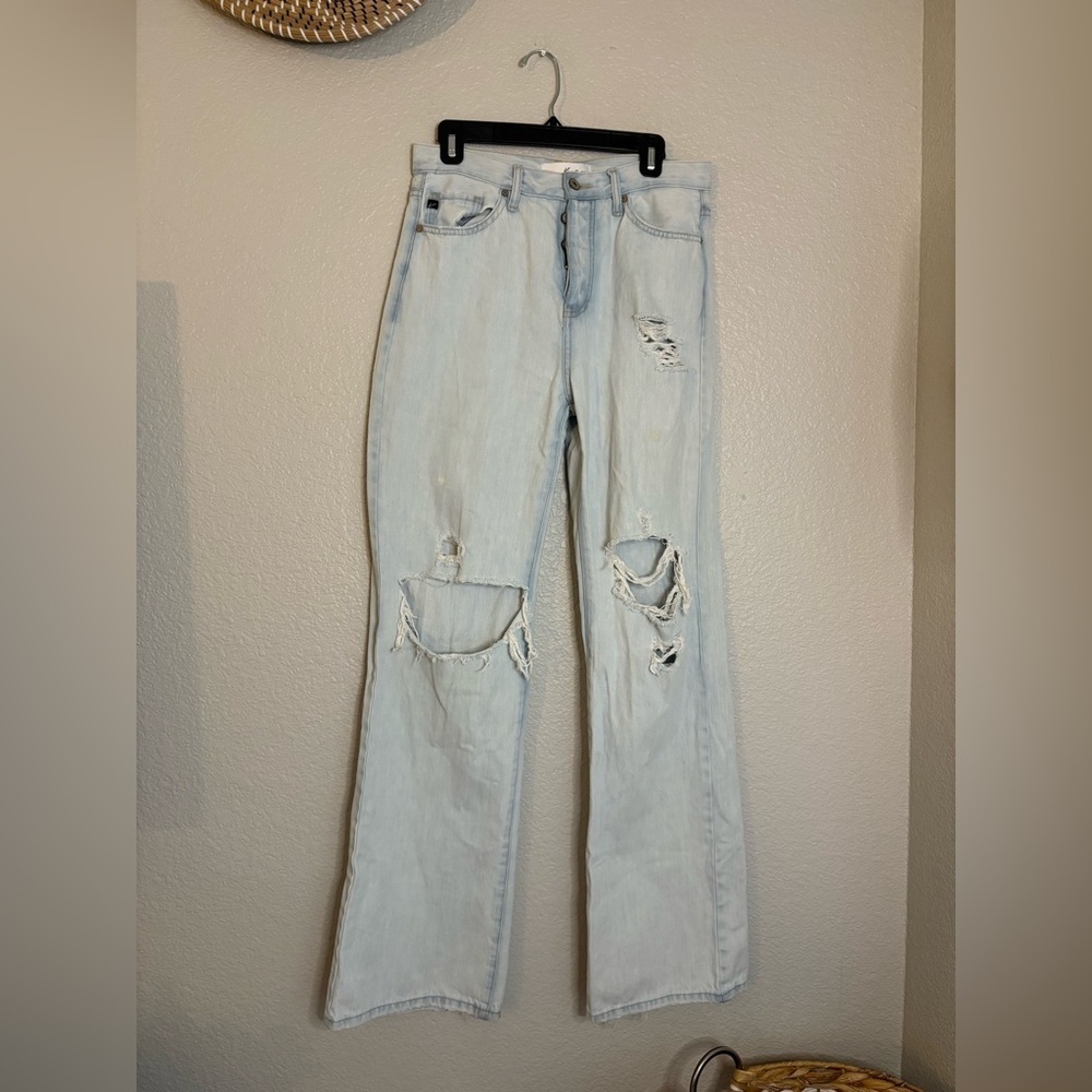 Kancan Estilo Light Wash Distressed Jeans Women 7 / 27 tall